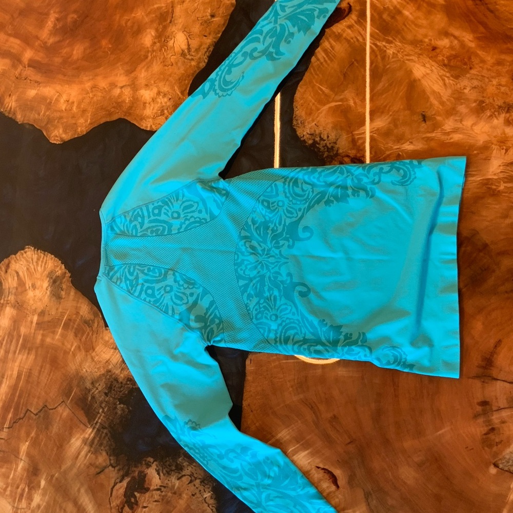 Athleta Teal Blue Winter Layer Patterned Top W Th… - image 4